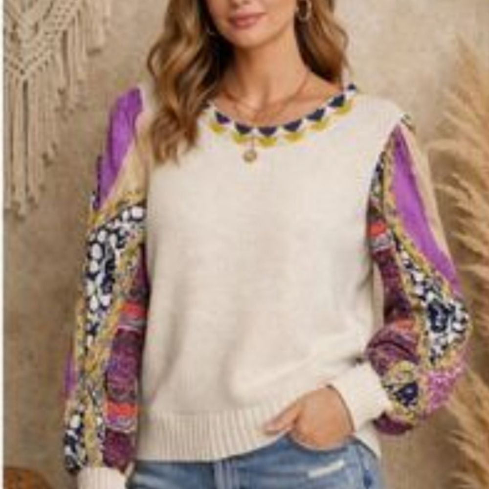 Fate Cream Sweater with Purple and Gold Puff Sleeves